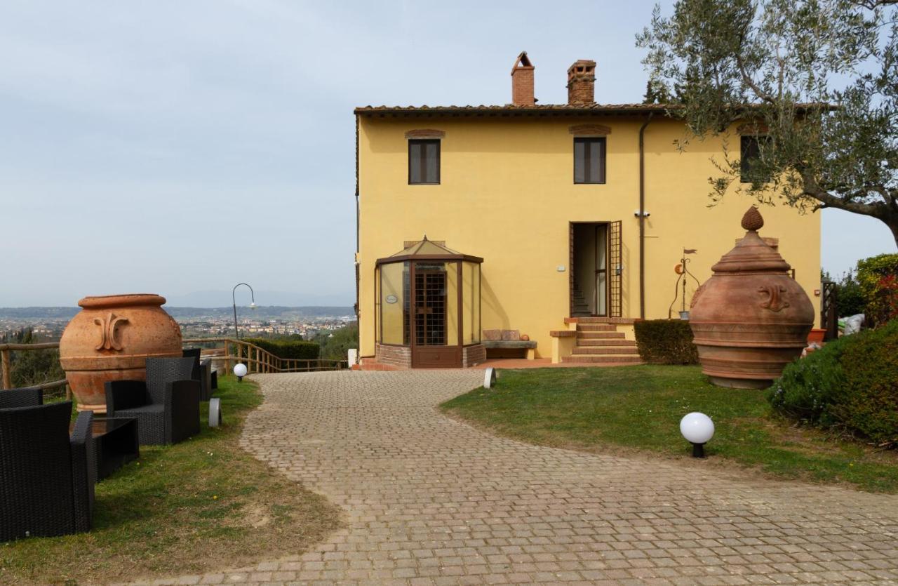 Montevecchio Apartments 몬토폴리 인 발 다르노 외부 사진