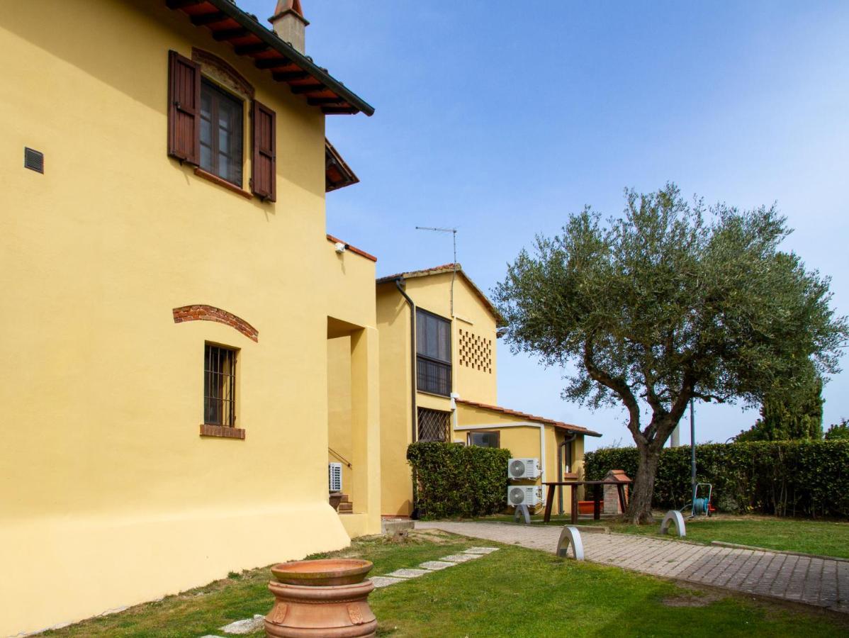 Montevecchio Apartments 몬토폴리 인 발 다르노 외부 사진