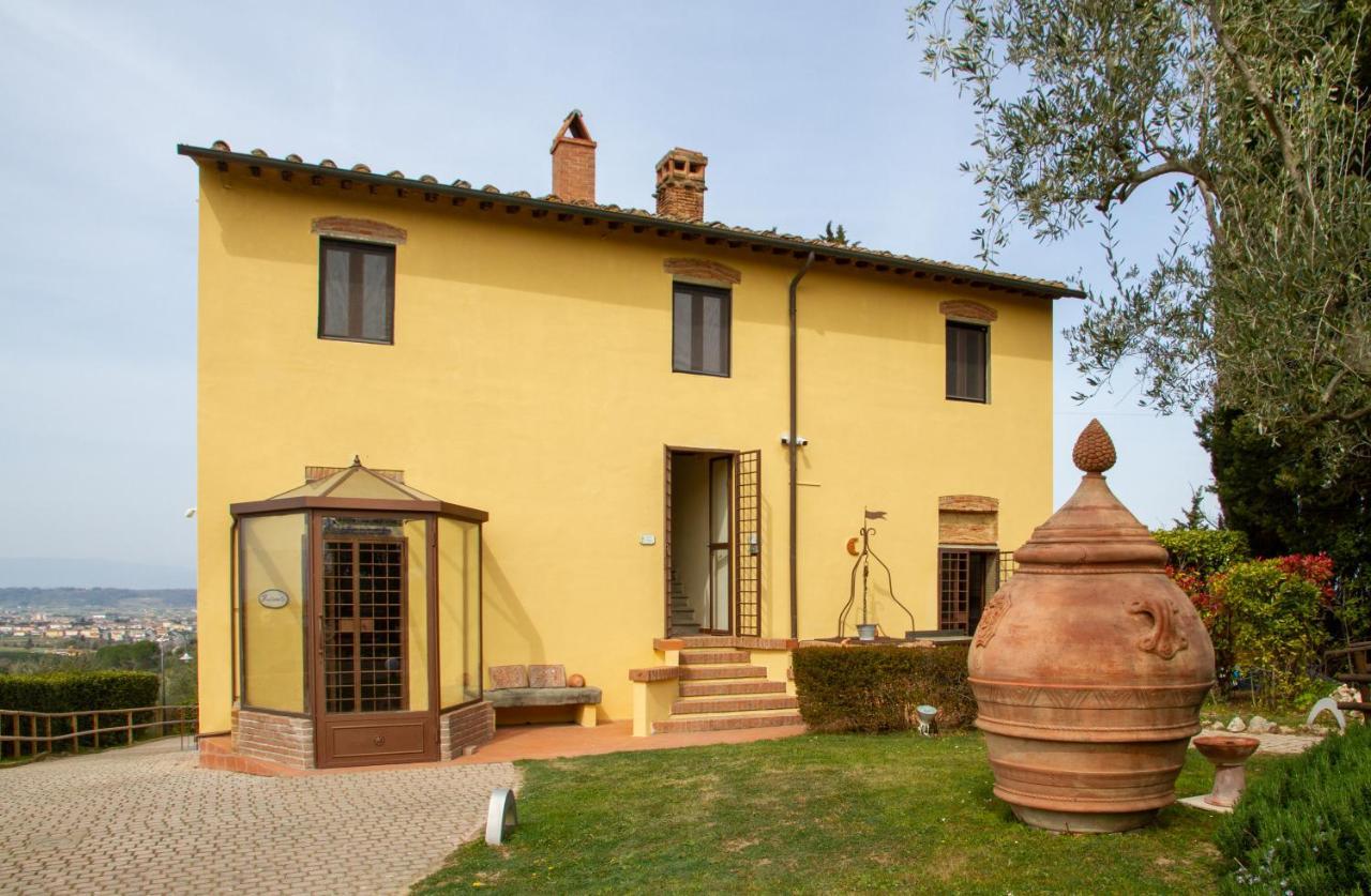 Montevecchio Apartments 몬토폴리 인 발 다르노 외부 사진