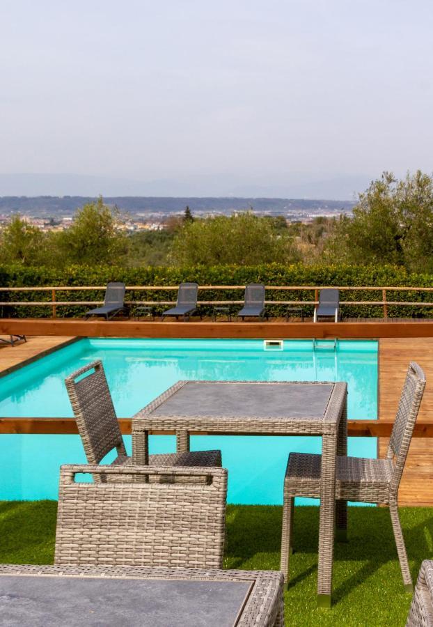 Montevecchio Apartments 몬토폴리 인 발 다르노 외부 사진