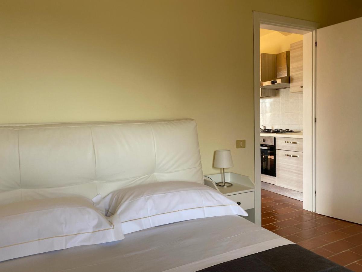 Montevecchio Apartments 몬토폴리 인 발 다르노 외부 사진