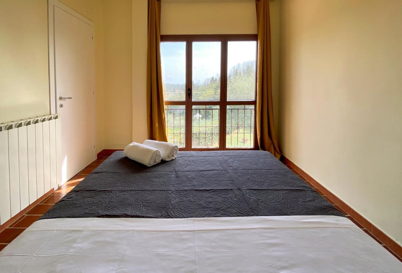 Montevecchio Apartments 몬토폴리 인 발 다르노 외부 사진